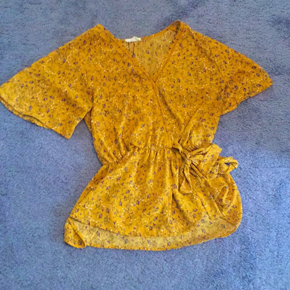 3/$12 floral  light weight top